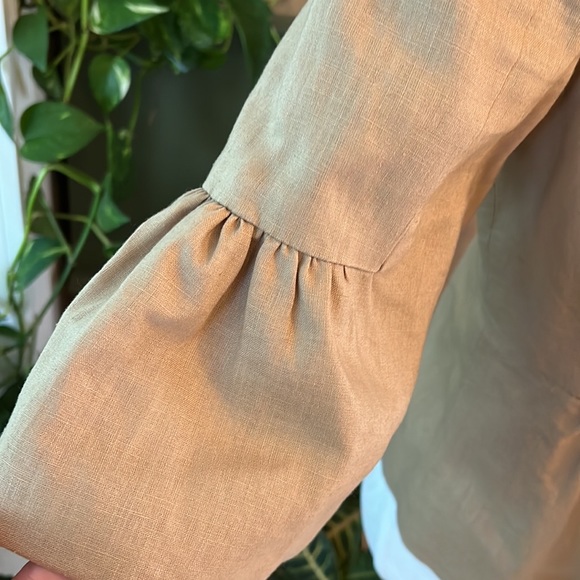 No collar rounded neck button short jacket with 3/4” bell sleeves - Picture 2 of 7